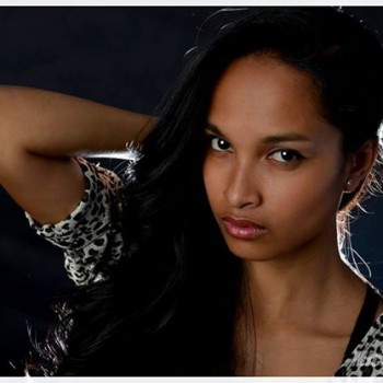 Yaqine - Club échangiste à Brigham Profil de Yaqine, 36 ans, Club échangiste à Brigham (Québec)
