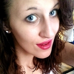 Hinda - Club échangiste à Saint-Pascal Profil de Hinda, 27 ans, Club échangiste à Saint-Pascal (Québec)