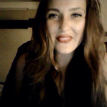 Profil de Sabira, 24 ans, Club échangiste à Saint-Jacques (Québec)